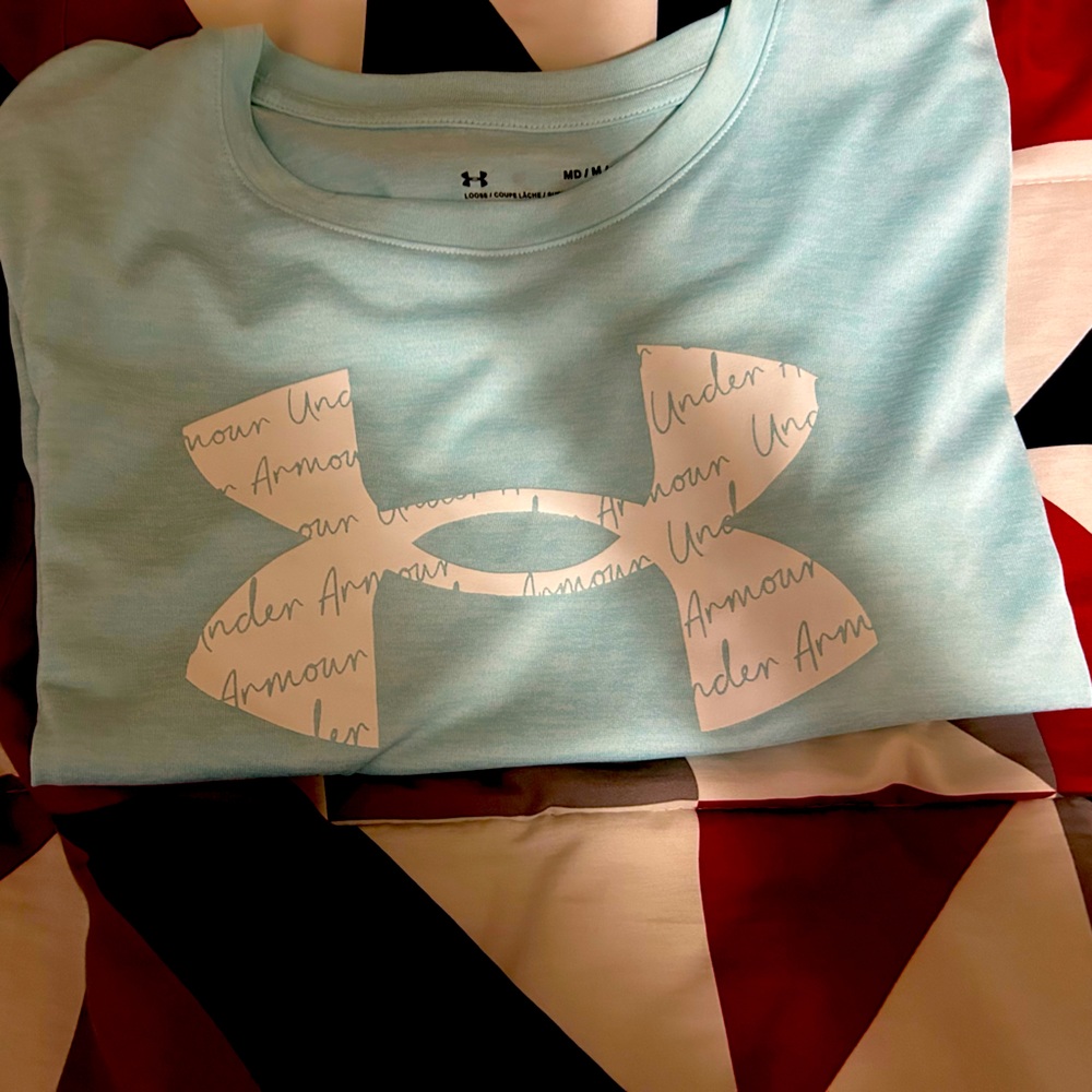 Size small under armor